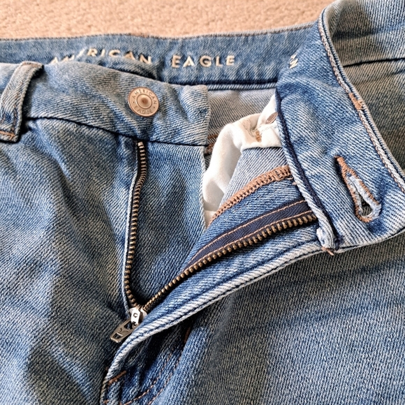 American Eagle Jeans Curvy Mom Jeans Size 4 Short Blue Denim Stretch Casual - Picture 5 of 14